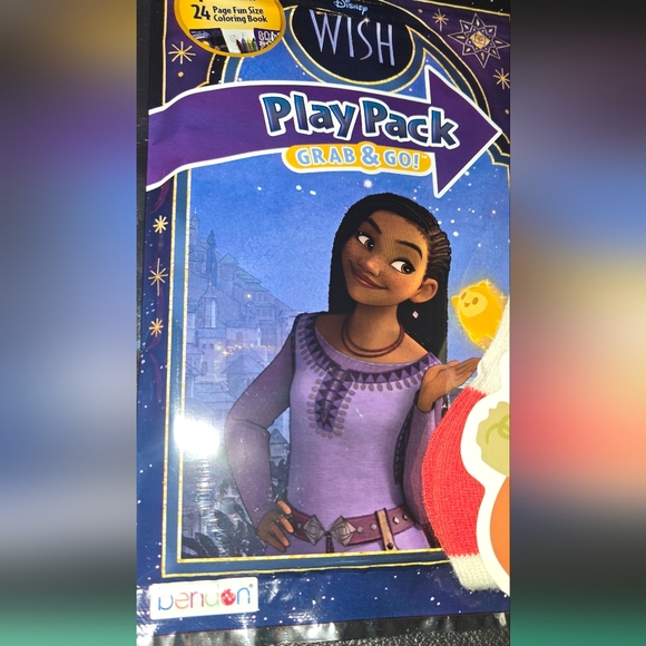 Disney Playpack Green Lunch Pouch Stretchy Creature Play Pack & Socks 5pc Bundle - Picture 4 of 6